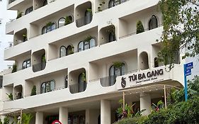 Tui Ba Gang Central Hotel